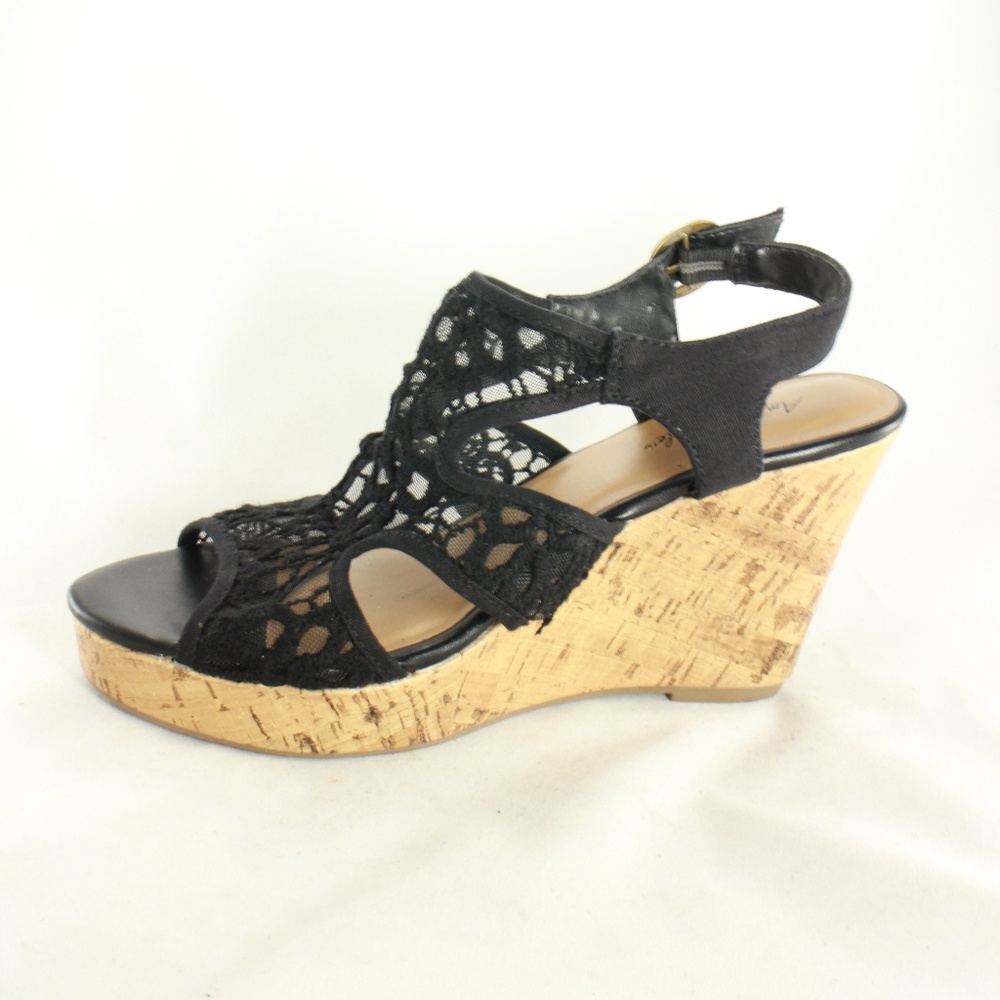 👗Summer Chic👒 AMERICAN EAGLE Super Comfy 'Crocheted' Lace Cork Wedge Heels 81/2